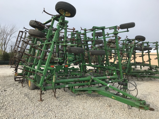 John Deere 2210 LL