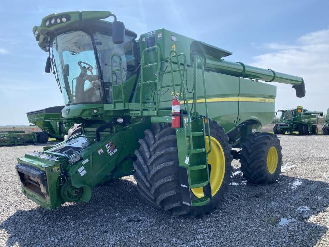 John Deere S790