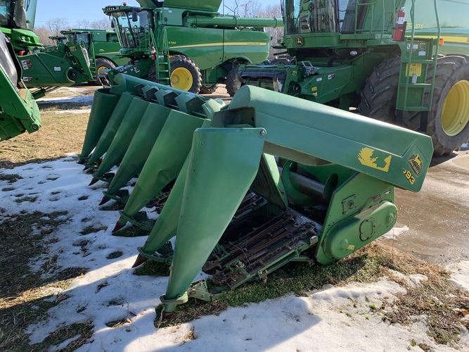 John Deere 693