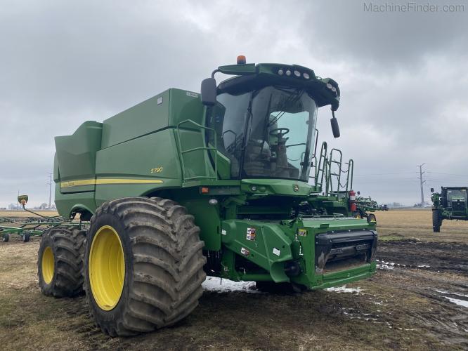 John Deere S790