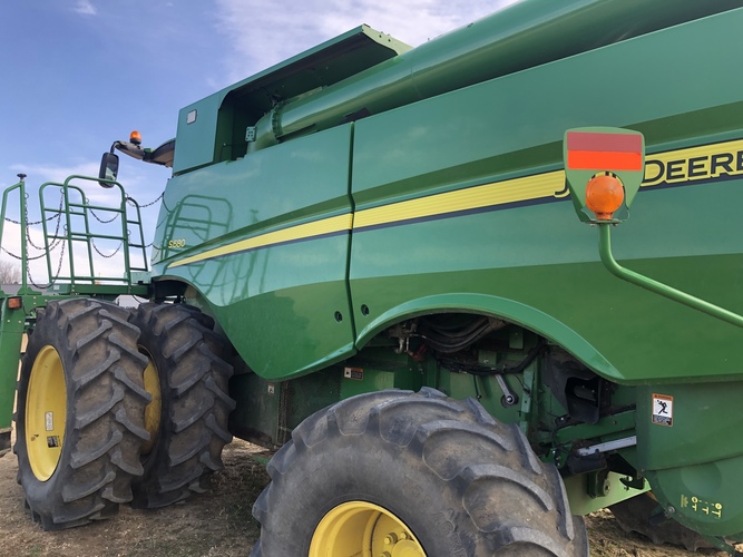 John Deere S680