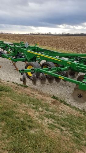 John Deere 2730