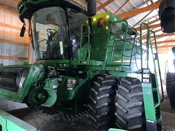 John Deere S770