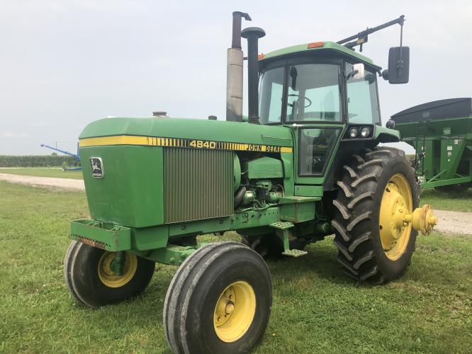 John Deere 4840