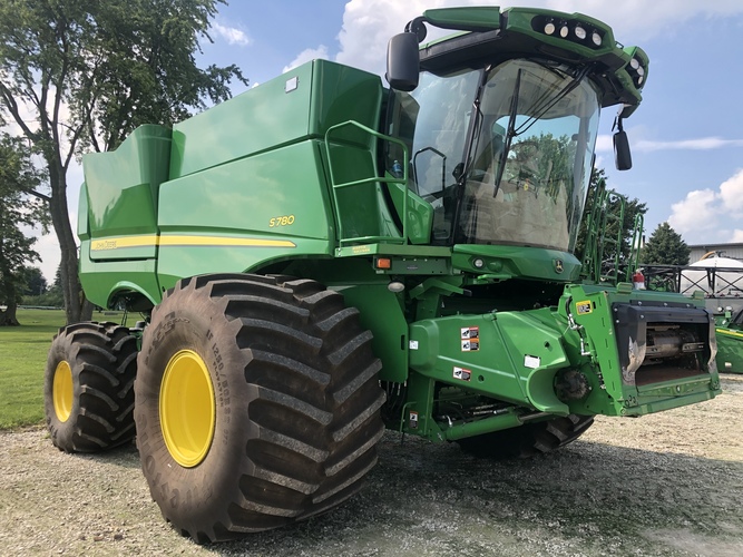 John Deere S780