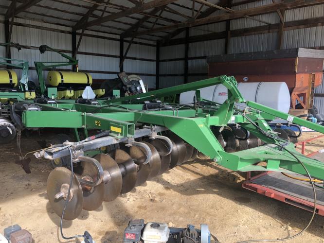 John Deere 512