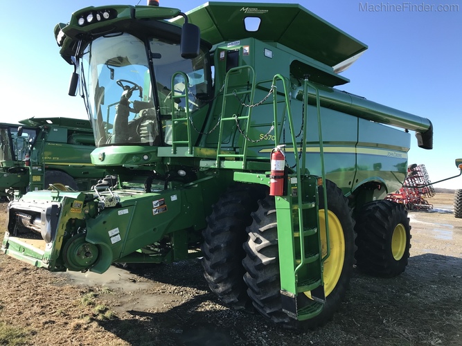 John Deere S670