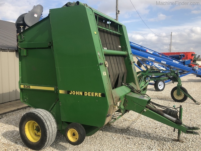 John Deere 535