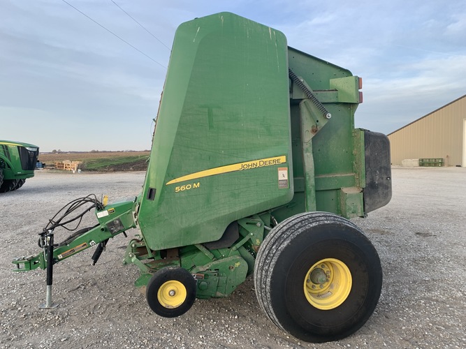 John Deere 560M