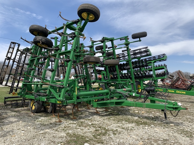 John Deere 2210 LL