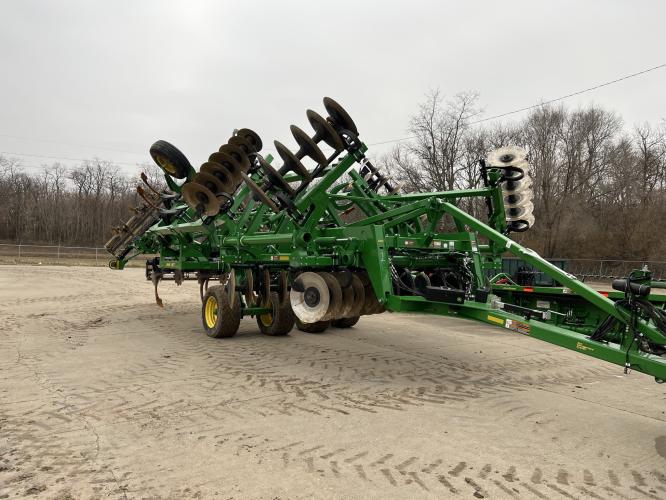 John Deere 2730