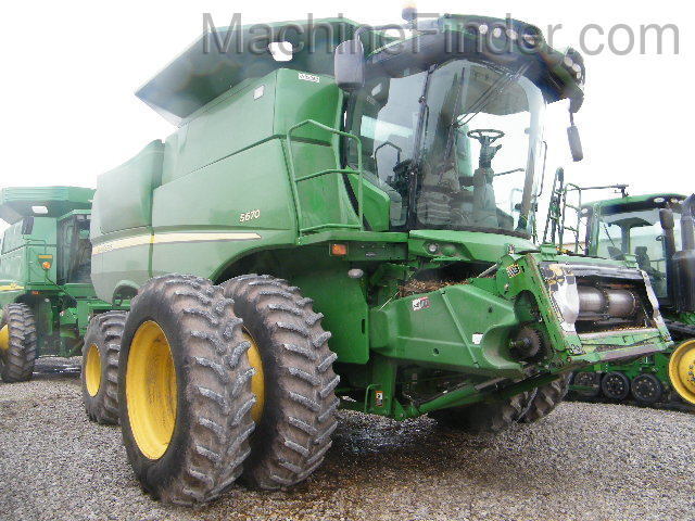 John Deere S670