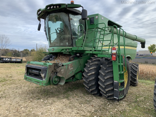 John Deere S780