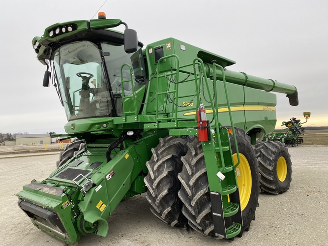 John Deere S780