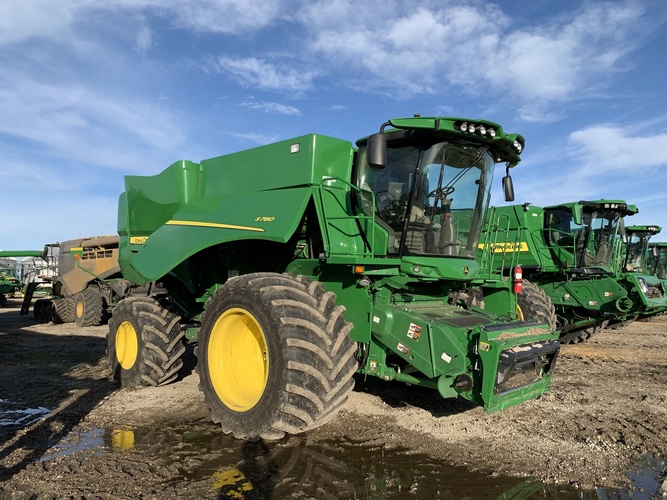 John Deere S780