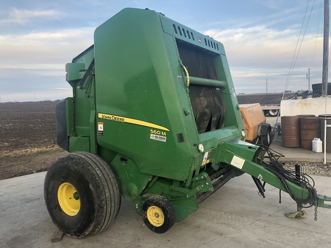 John Deere 560M