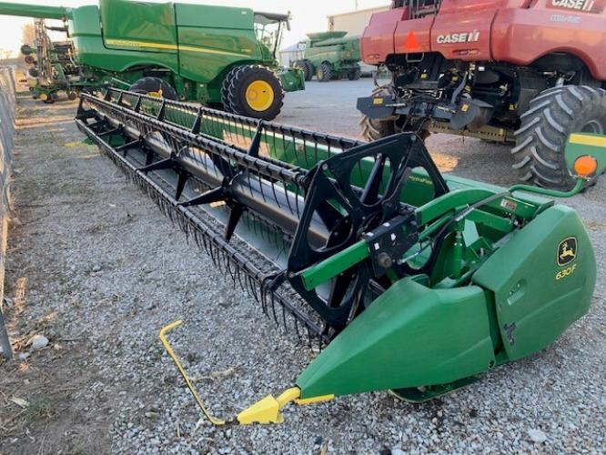 John Deere 630F