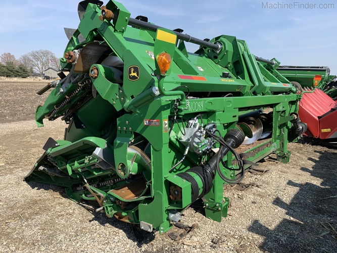 John Deere 712FC StalkMaster