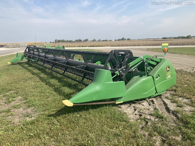 John Deere 635F