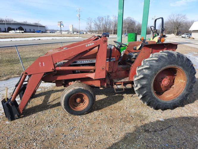 International Harvester 584