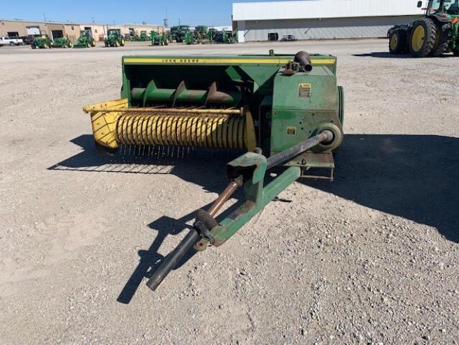 John Deere 337