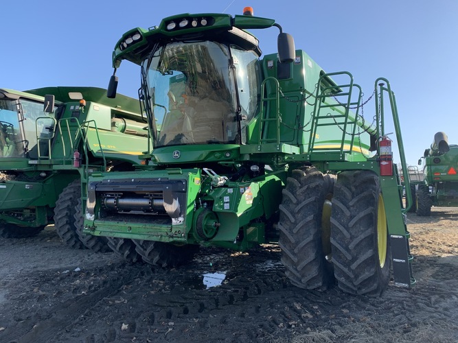 John Deere S780