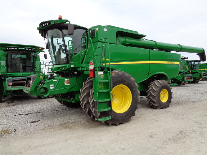 John Deere S680