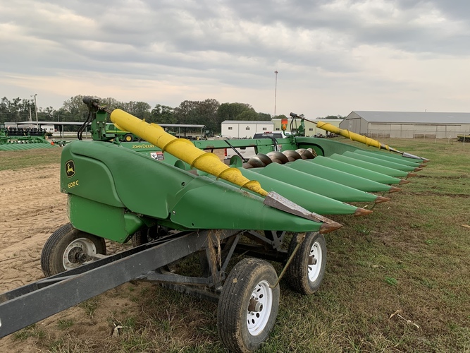 John Deere 608C