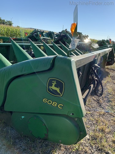 John Deere 608C