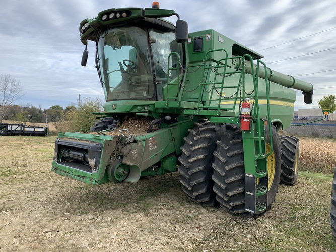 John Deere S780