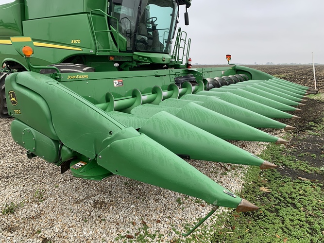 John Deere 712C