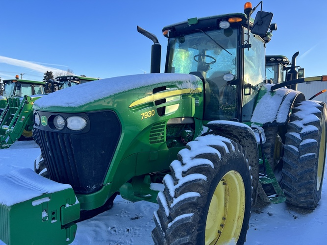 John Deere 7930