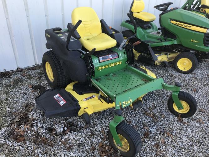 John Deere Z445