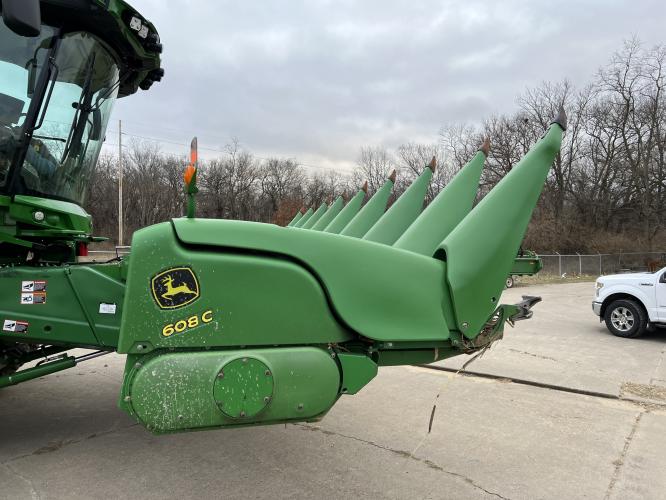 John Deere 608C