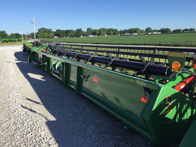 John Deere 635F