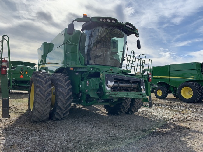 John Deere S780
