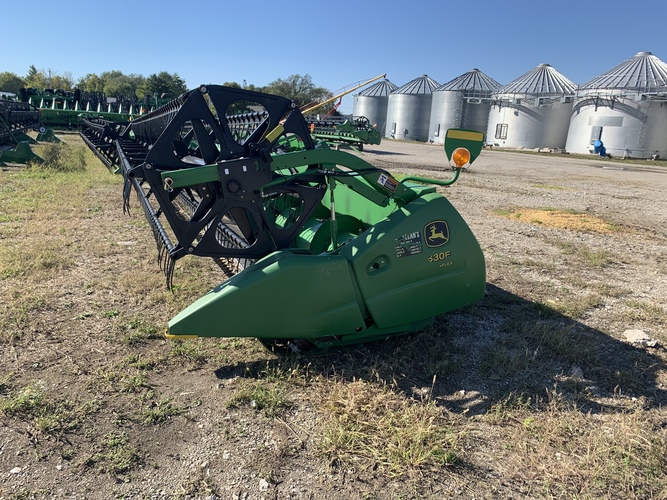 John Deere 630F