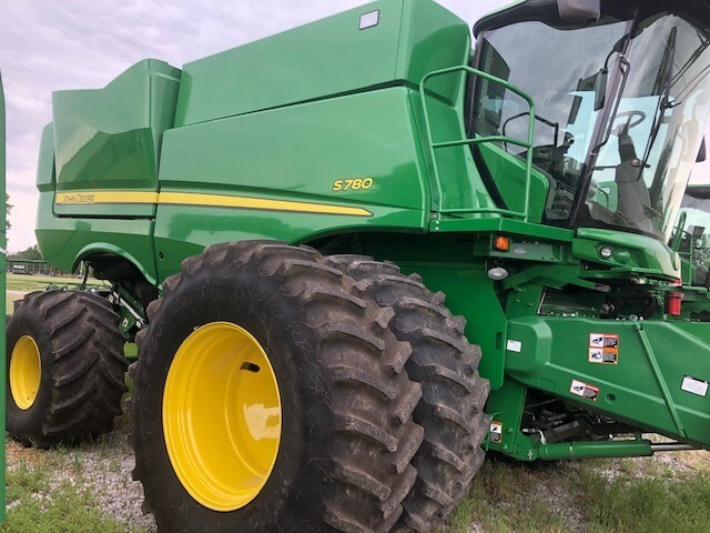 John Deere S780