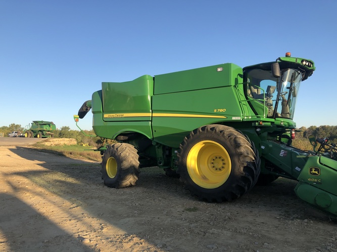 John Deere S780