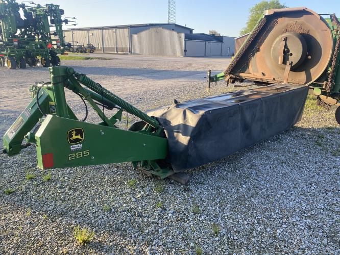 John Deere 285