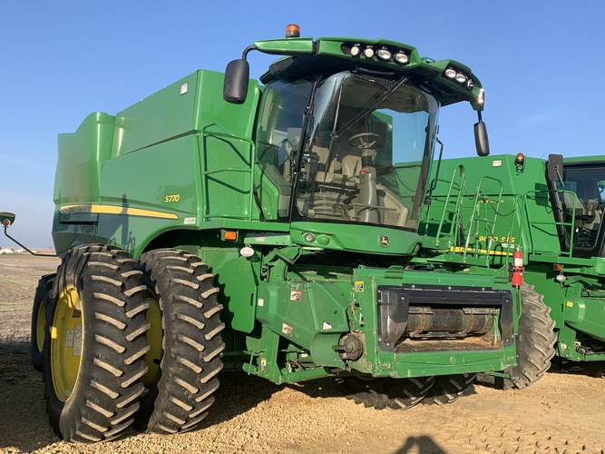 John Deere S770