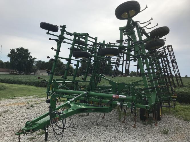John Deere 2210 LL