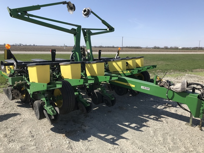 John Deere 1760