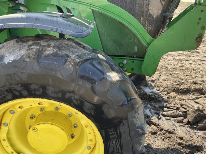 John Deere 6145M