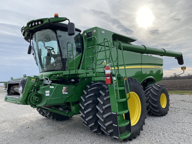 John Deere S780