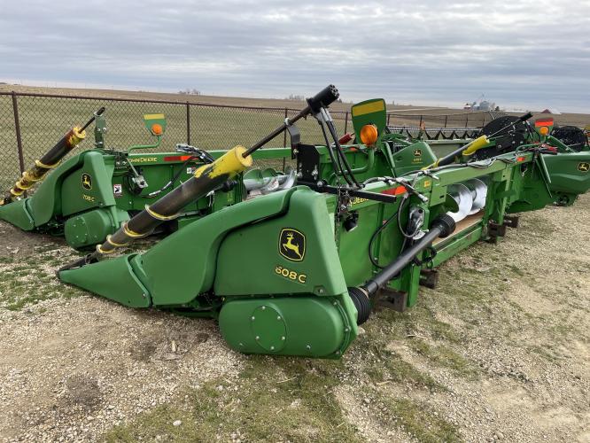 John Deere 608C