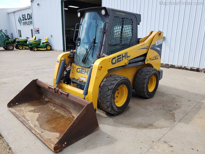Gehl R260