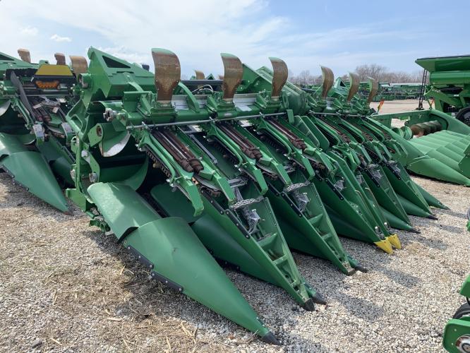 John Deere C12F