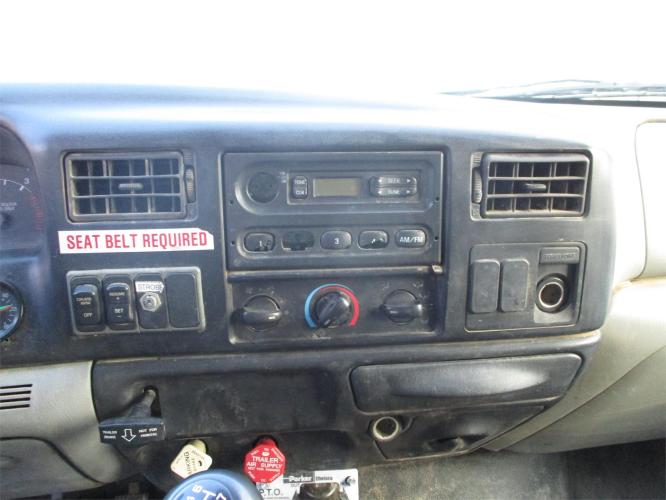 FORD F750 XL