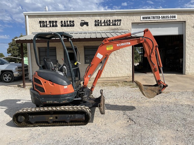 KUBOTA U25